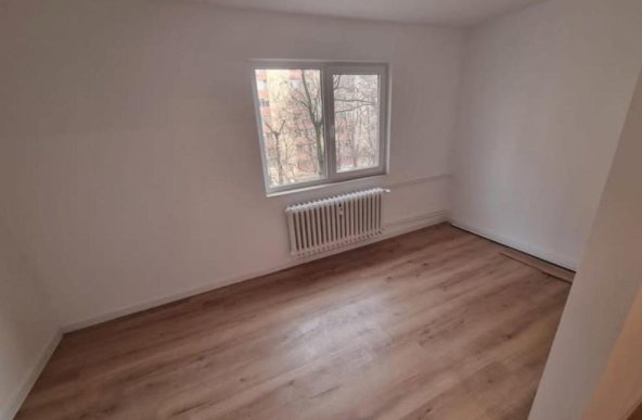 Apartament 2 Camere Etaj 2/4 Tatarasi - 2Baieti Fara Risc