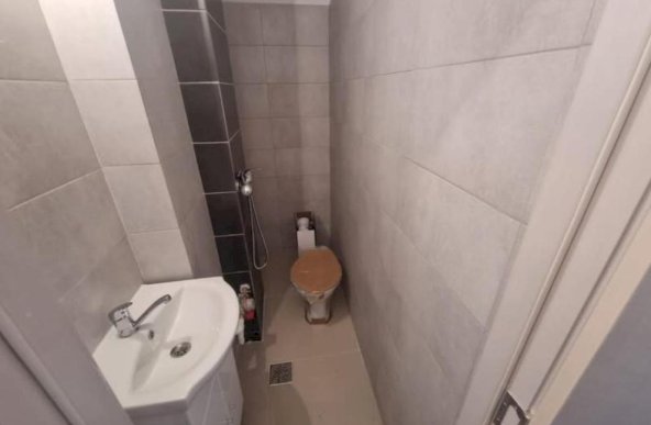 Apartament 2 Camere Etaj 2/4 Tatarasi - 2Baieti Fara Risc