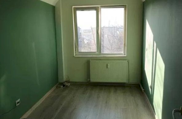 Apartament 3 camere decomandat Podu Ros 