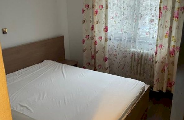 Apartament 3 camere Decomandat. Dacia, Zimbru- Bulevard