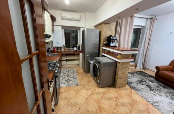 Vanzare Apartament 3 camere Pacurari Iasi