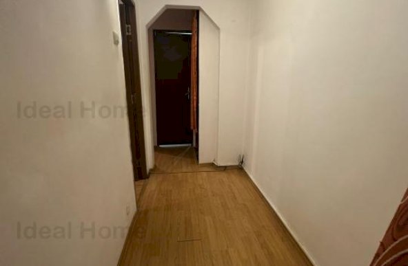 Apartament 3 camere SD.parter balcon. Zimbru