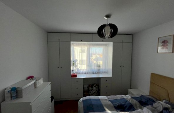 Apartament 2 camere Semidecomandat etaj 3 din 3 Platou Galata