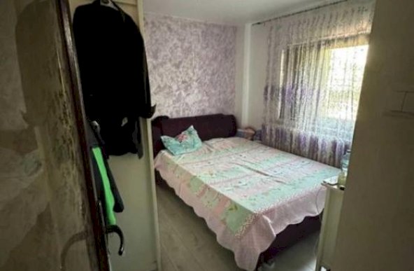 Apartament 2 Camere Decomandat Etaj mic Podu de Fier