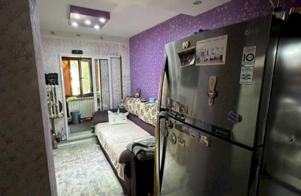 Apartament 2 Camere Decomandat Etaj mic Podu de Fier