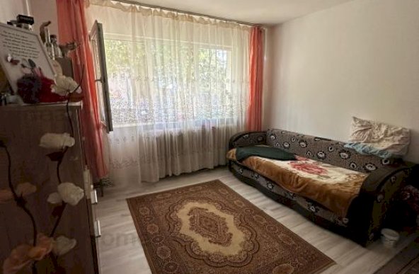 Apartament 2 camere Podu-Ros Racovita 85.000 euro