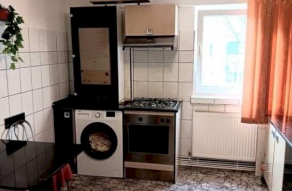 Apartament 2 Camere Decomandat Etaj Intermediar Tatarasi - Metalurgie