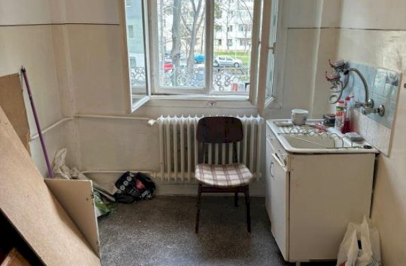 Apartament 2 camere etaj 1 Cantemir 