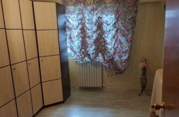 Vanzare Apartament 4 camere Pacurari Iasi