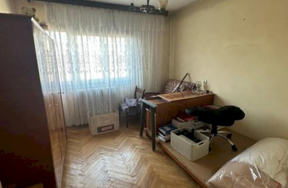 Apartament 3 camere Podu Ros-Primaverii 