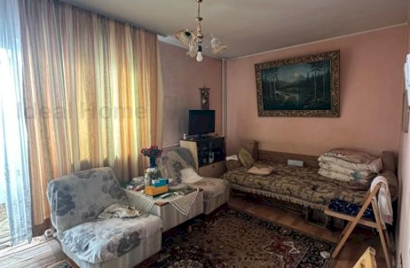 Apartament 3 Camere Decomandat Mirceal Cel Batran Etaj intermediar