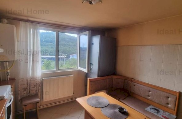 Apartament 2 camere, 2 nivele. Nicolina, strada Libertatii