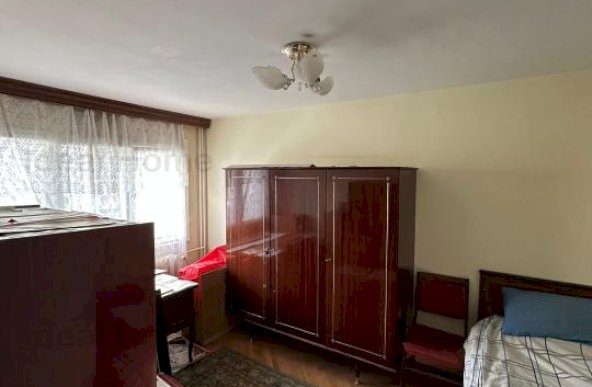 Apartament 2 camere. Podu Ros. Centru