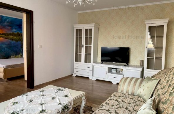 Inchiriere Apartament ultracentral modern cu 2 camere Podu Ros Iasi