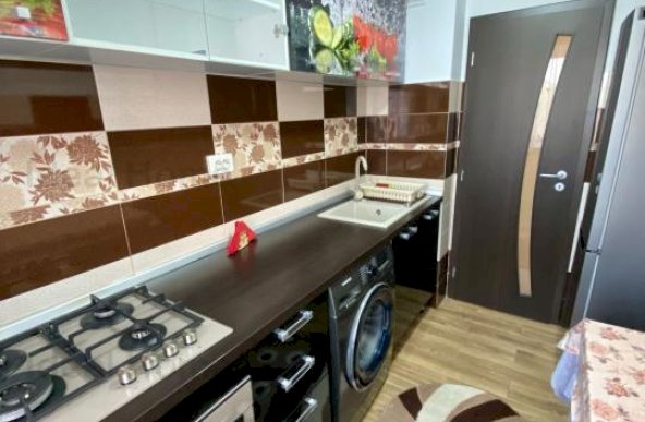 Inchiriere Apartament ultracentral modern cu 2 camere Podu Ros Iasi