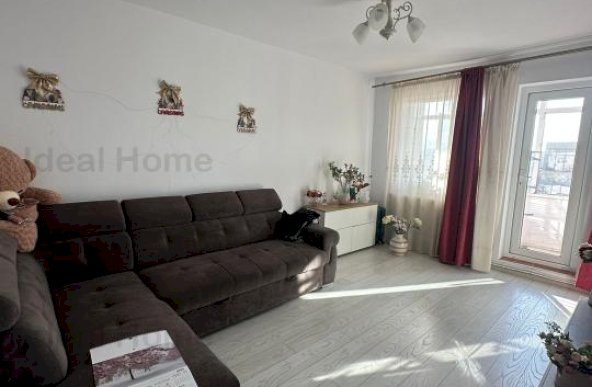 Apartament Central Podu Ros 3 camere 