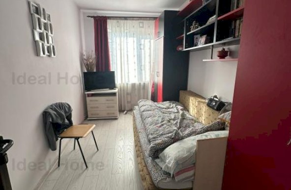 Apartament Central Podu Ros 3 camere 