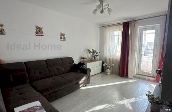 Apartament Central Podu Ros 3 camere 