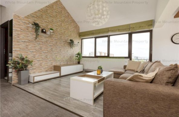 Penthouse 100 mp + 20 mp terasa cu priveliste | Tractorul | Brasov