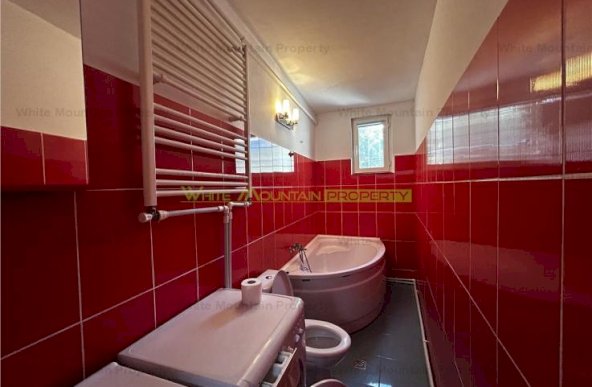 Casa individuala | Central | 2 locuri parcare | Gradina proprie