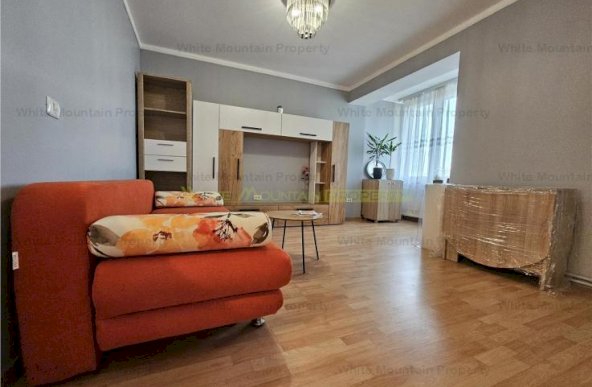 Apartament cu 2 camere renovat in Centrul Istoric