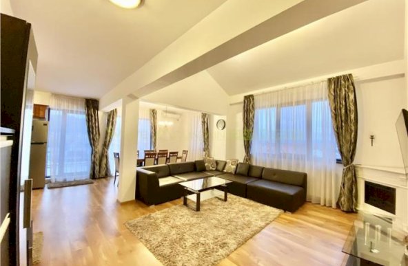 Penthouse cu panorama superba | zona Coresi