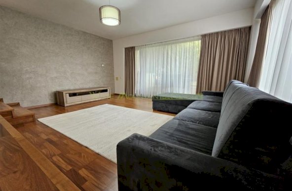 Apartament 3 camere in Bellevue Residence