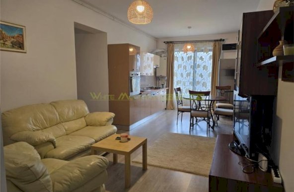 Apartament 3 camere, inchiriere lunga durata, Bd Decebal