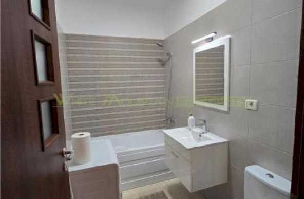 Apartament 2 camere, inchiriere lunga durata, Bd Decebal