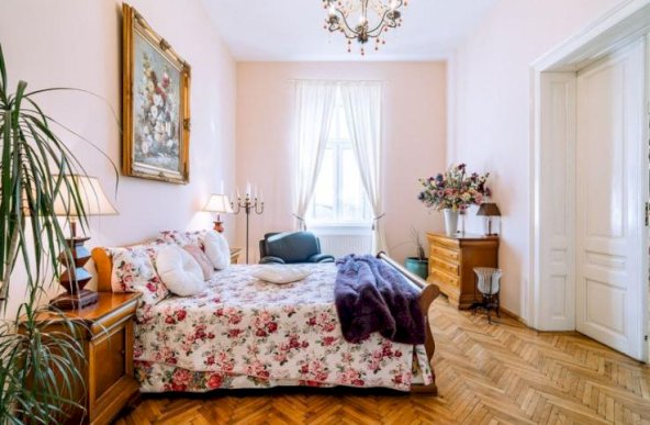 Bijuterie arhitecturală ultracentral-170 mp utili- 298.000 euro neg