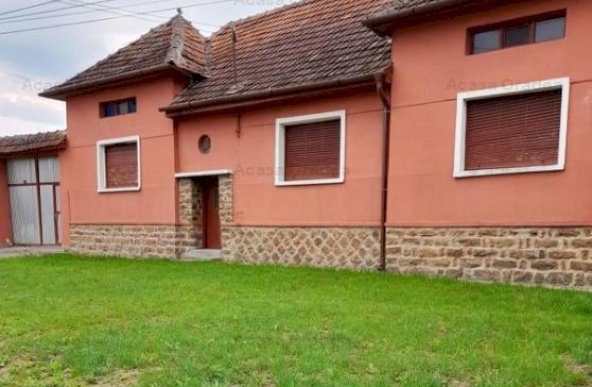 Casă 6 camere, livadă, 3 199 mp, Girisul Negru, Bihor. 55 000 E