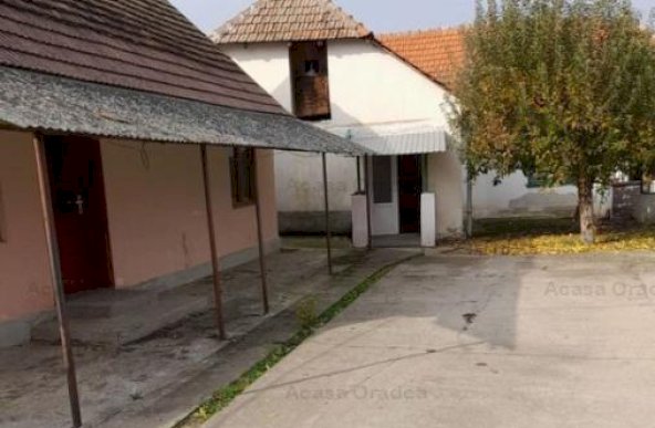 Casă 6 camere, livadă, 3 199 mp, Girisul Negru, Bihor. 55 000 E