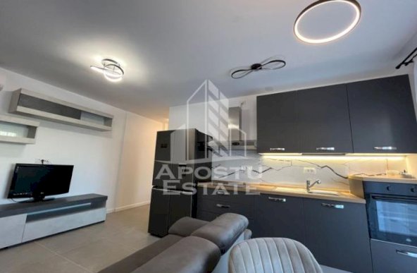 Apartament  de lux cu 3 camere si gradina proprie, in zona Soarelui