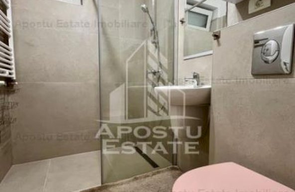 Apartament cu 3 camere, 2 bai, prima inchiriere, in zona Aradului