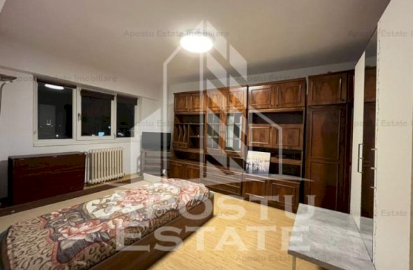 Apartament cu 2 camere, decomandat, etaj intemediar, zona Iosefin