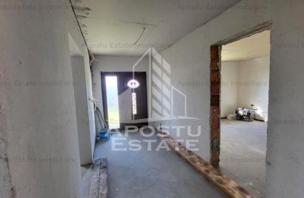 Casa individuala cu 6 camere si teren de 780 mp,Parta