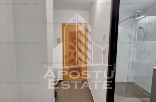 Apartament 1 camera, etaj intermediar, centrala proprie, zona Aradului