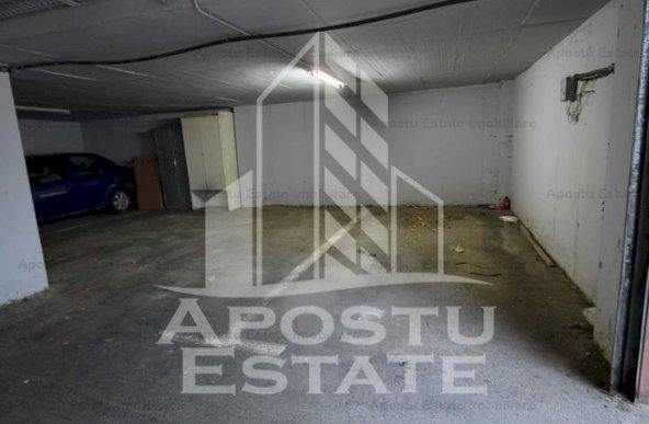 Apartament 3 camere,  2 bai, garaj subteran,  zona Lipovei