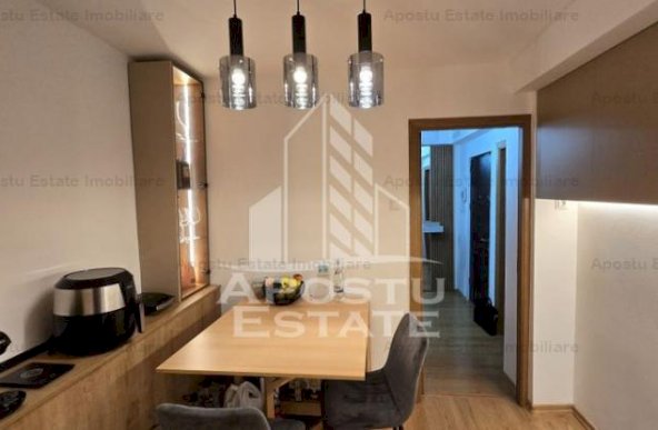 Apartament 3 camere si 2 bai, etaj 2, complet renovat, zona Aradului