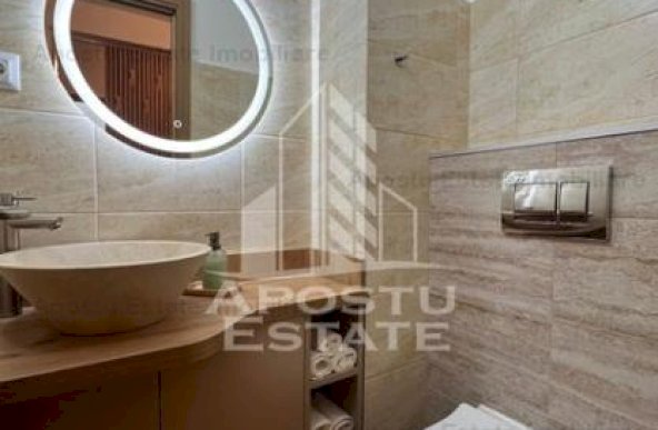 Apartament 3 camere si 2 bai, etaj 2, complet renovat, zona Aradului