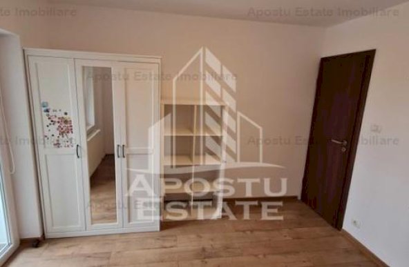 Apartament cu 3 camere, 2 bai, centrala proprie, in zona Soarelui