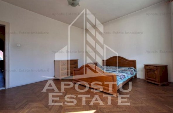 Apartament decomandat, 3 Camere, Etajul 3