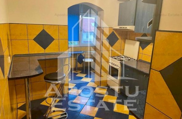 Apartament cu 3 camere,decomandat, centrala proprie, zona Dorobantilor