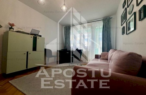 Apartament decomandat, 2 camere, centrala proprie, Complex