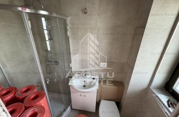 Duplex cu 3 camere despartit prin camera tehnica la Asfalt