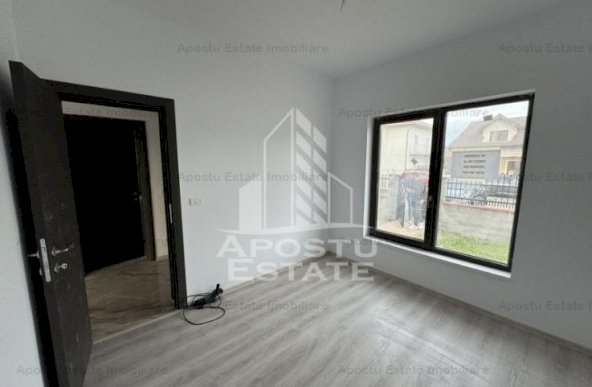 Duplex situat Central cu 4 camere si 3 bai in Mosnita Noua