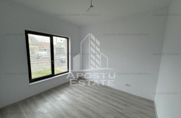 Duplex situat Central cu 4 camere si 3 bai in Mosnita Noua