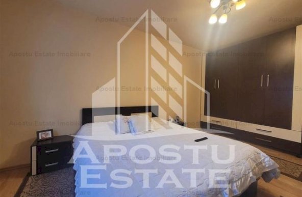 Apartament cu 4 camere si garaj, centrala proprie, zona Torontalului