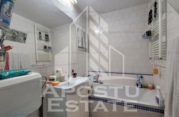 Apartament cu 3 camere, decomandat, centrala proprie,Circumvalatiunii