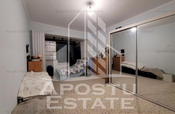 Apartament cu 3 camere, decomandat, centrala proprie,Circumvalatiunii